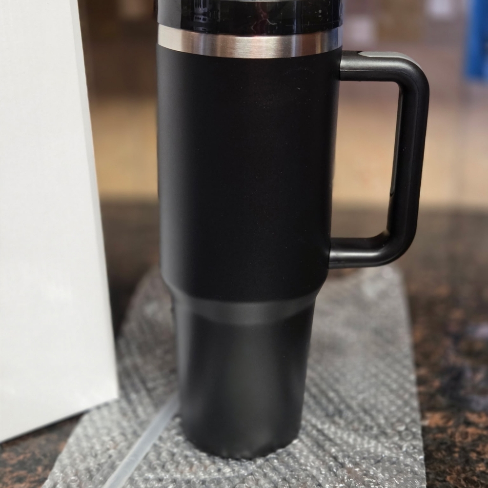 40 oz Insulated Tumbler with Handle & Straw | Stanley-Style | BPA Free - Picture 3 of 7